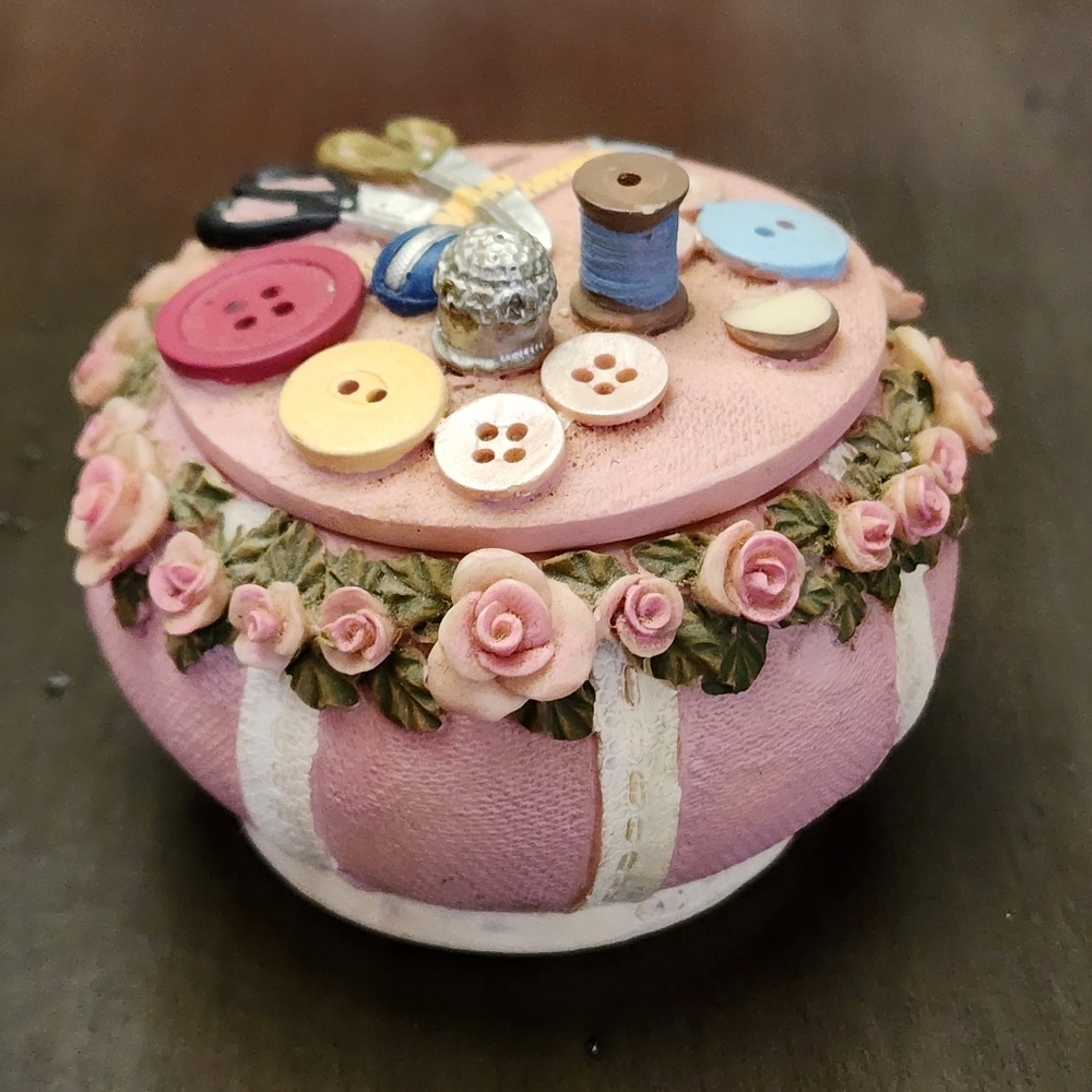 Vintage Dezine Ceramic Round Sewing  Trinket Box